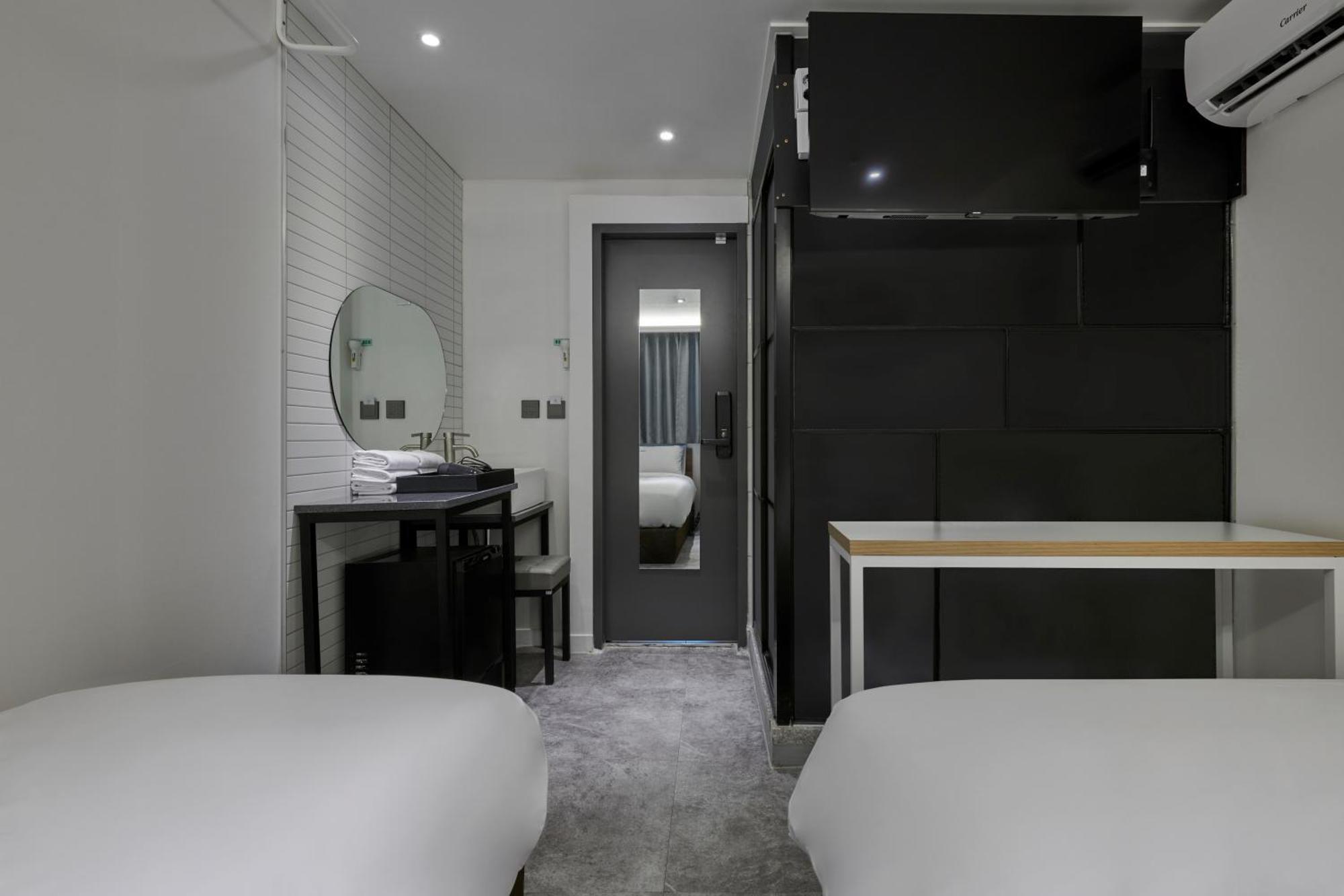 Eight Rest Hostel Myeongdong Сеул Екстер'єр фото