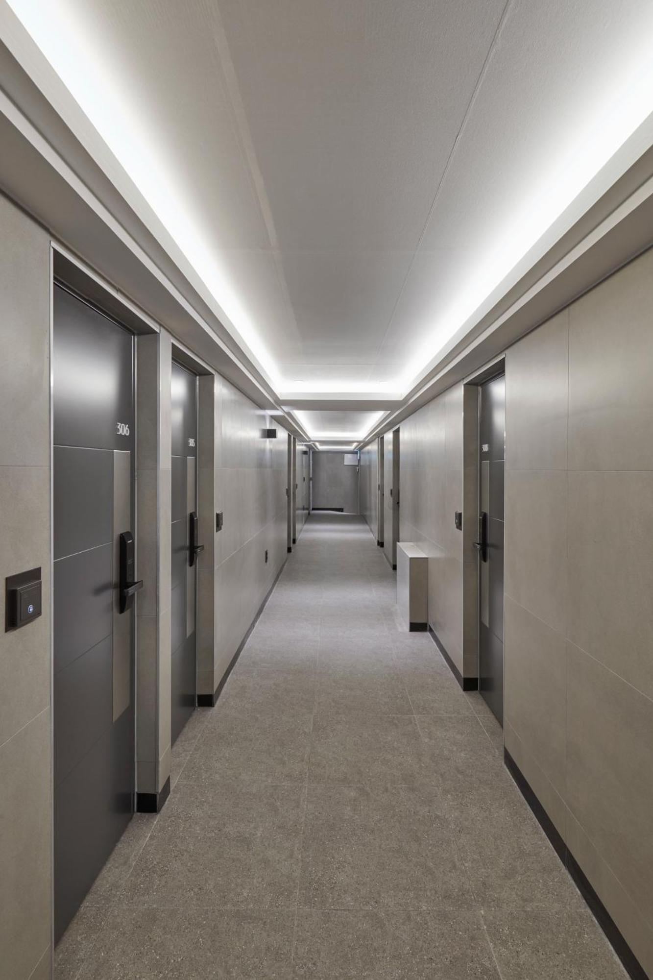 Eight Rest Hostel Myeongdong Сеул Екстер'єр фото