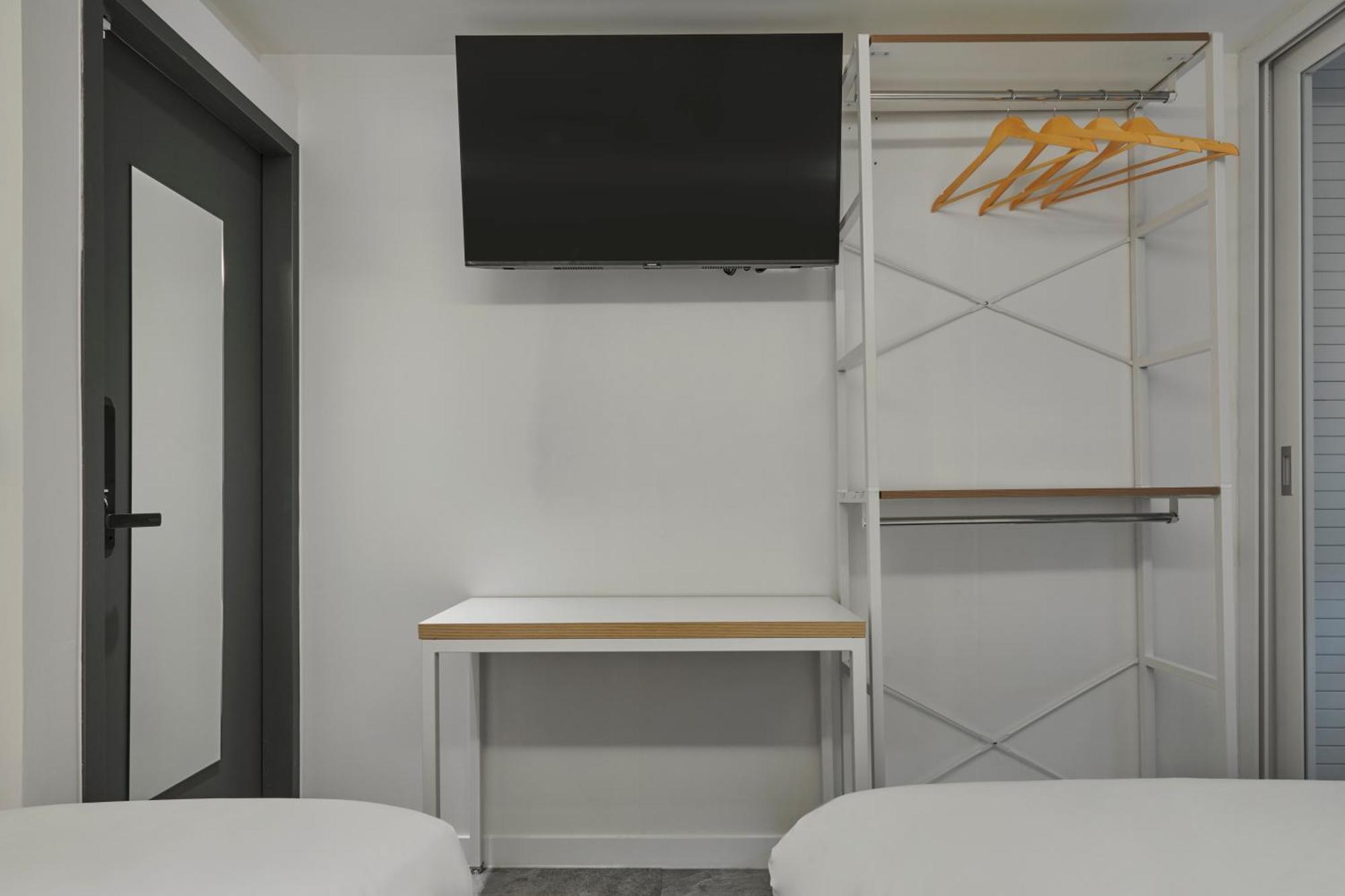 Eight Rest Hostel Myeongdong Сеул Екстер'єр фото