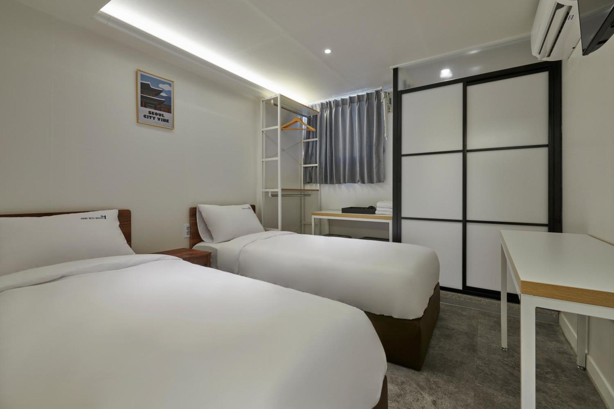 Eight Rest Hostel Myeongdong Сеул Екстер'єр фото